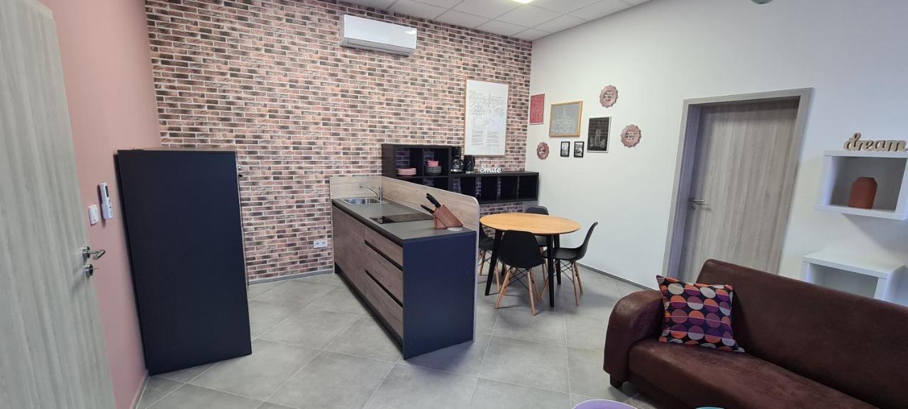 Apartments Nestl Πτούι Εξωτερικό φωτογραφία