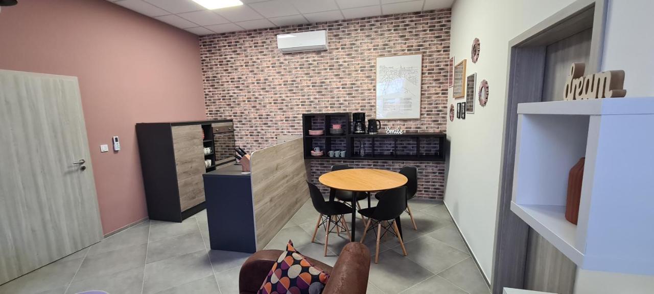Apartments Nestl Πτούι Εξωτερικό φωτογραφία